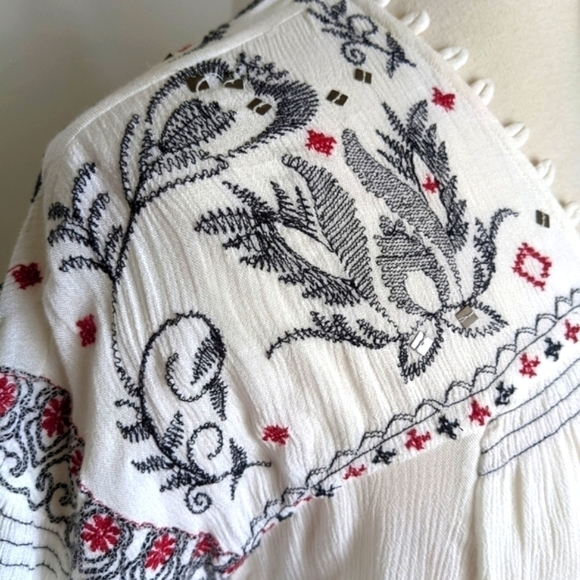 FREE People Boho Oversized Embroidered Tunic Rock it Tonight Top XS - Picture 13 of 16